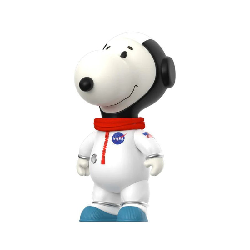 Peanuts Snoopy (White Spacesuit) SuperSize Vinyl Figure