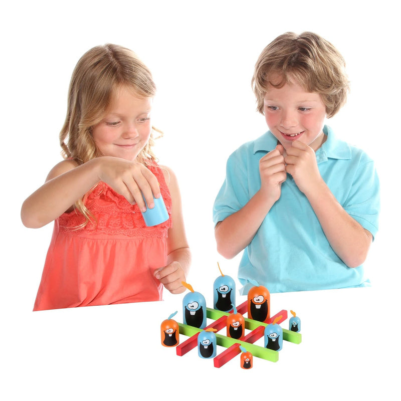 Gobblet Gobblers Plastic Board Game